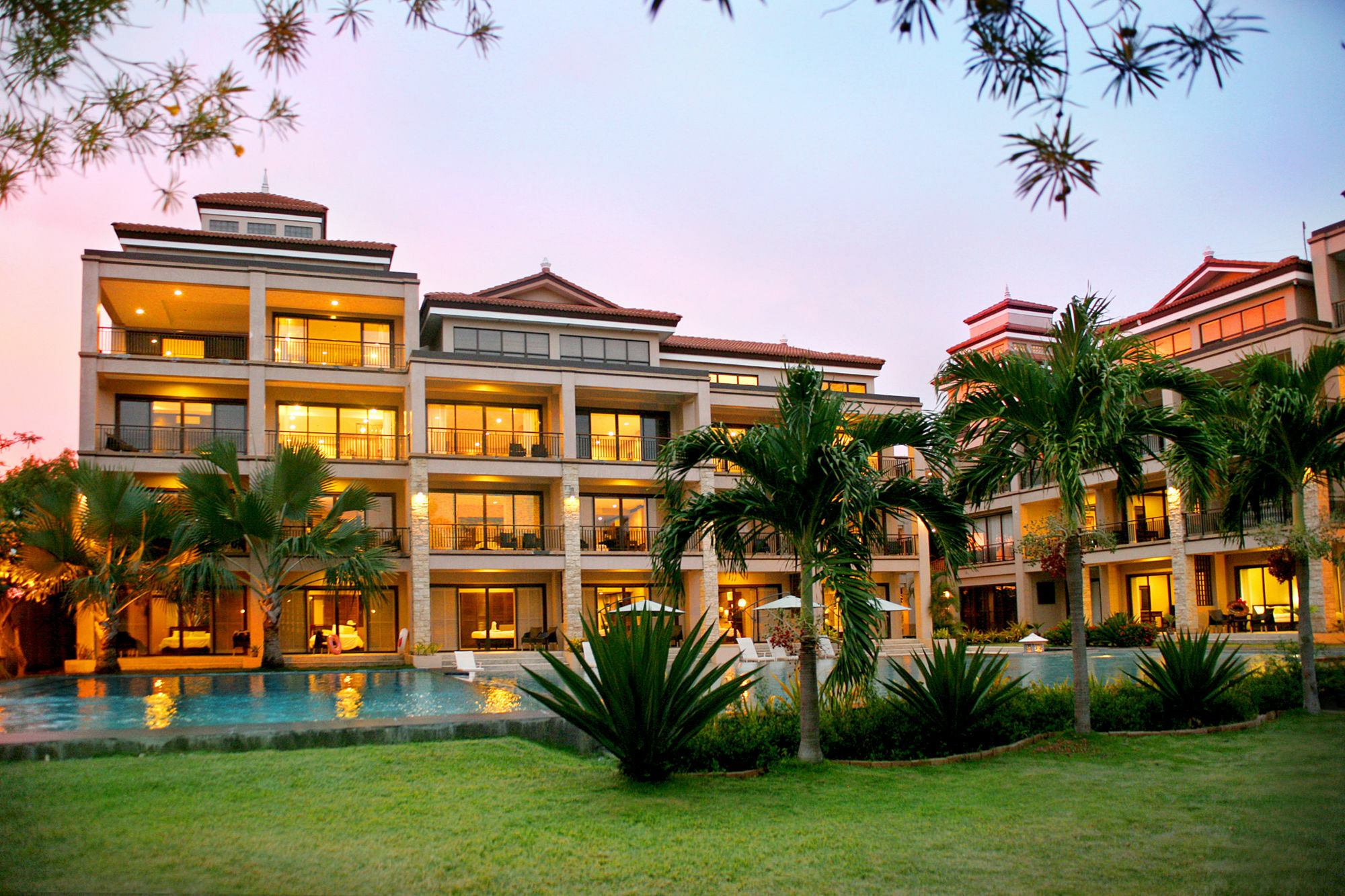 Апартаменты Coralpoint Gardens Мактан Экстерьер фото