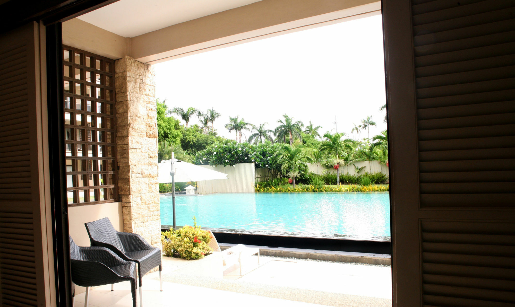 Апартаменты Coralpoint Gardens Мактан Экстерьер фото